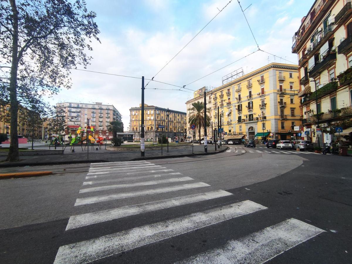 Na' Stanza In Piazza Nápoles Exterior foto